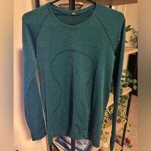 Lululemon Swiftly Tech Long-Sleeve Shirt 2.0. Size 8.